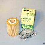 Eļļas filtrs LEXUS, OPEL; FILTRON OE648/8 (MANN HU820/1Y)
